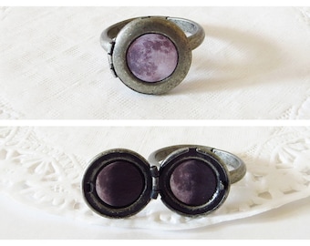 Moon Ring, Full Moon Ring, Moon, Moon Phases Ring, Lunar Phases, Solar System Ring, Space Ring, Moon Locket, Space Locket, Locket Ring