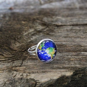 Earth Ring, Earth, Planet Earth Ring, Planet Ring, Solar System Ring, Planets Ring, Planet Jewelry, Solar System, Galaxy Ring, Space Ring image 3