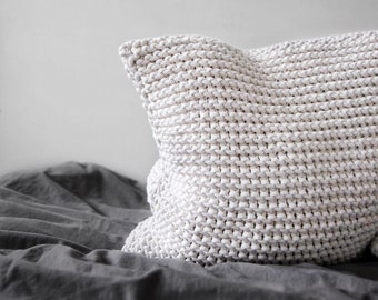 Chunky Knit Cushion, Chunky Knit Throw Pillow, Ivory Knitted Cusion, Knitted Home Decor, Chunky Knit Scandinavian Decor, Housewarming Gift