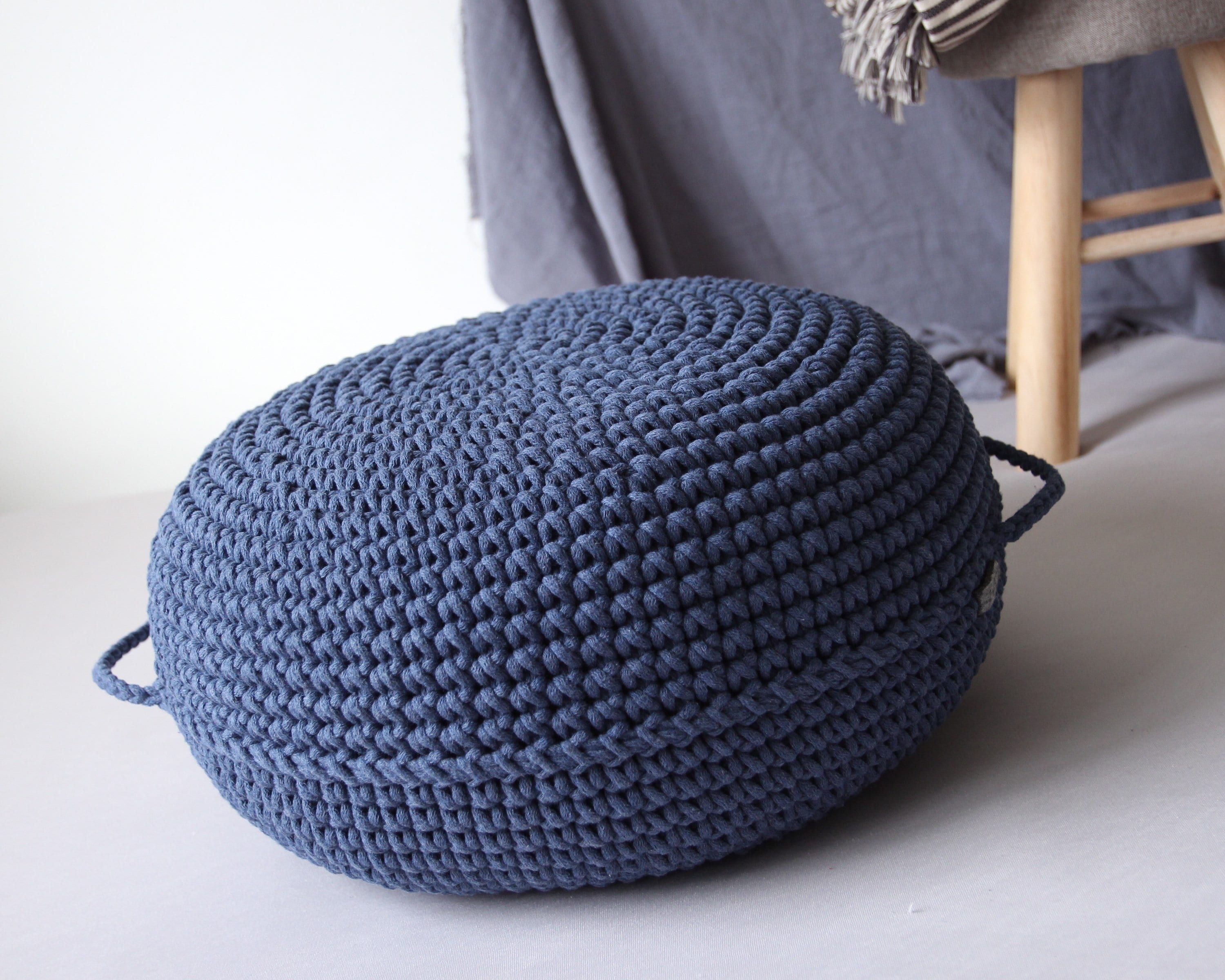 pouf ottoman au crochet, chaise pour enfant décoration neutre chambre de bébé, scandinave enfant, repose-pieds bébé pouf en tricot