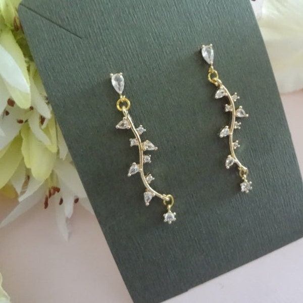 Crystal Leaf Vine Earrings Gold CZ Wedding Earrings for Brides Marquise Bridal Earrings Long Cubic Zirconia Teardrop Earring Simple Jewelry