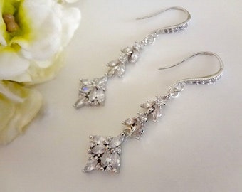 Leaf Wedding Earrings for Brides Marquise Cluster Earrings Crystal Drop Earrings CZ Bridal Earrings Mother of the Bride Boho Wedding Jewelry