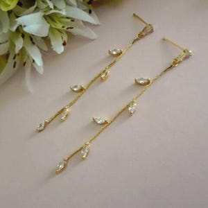 Diamond Soft Rectangle Hoop Earrings In Matte Yellow Gold - Foto 2