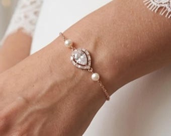 Teardrop Crystal Pearl Bridal Chain Bracelet, Gold Wedding Jewelry, Cubic Zirconia Baguette, Simple, Dainty