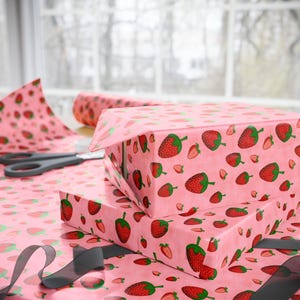 Papel de regalo con diseño de fresas: Rollo brillante de Navidad