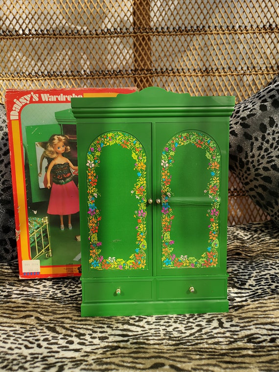 Original 1960's Mary Quant Daisy Doll Boxed Green Variation Wardrobe - Good Condition - Only 95 pounds!