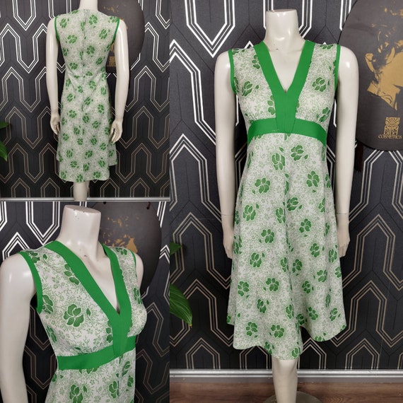 Original 1960's Green White Floral Scooter Dress - Good Condition - Only 35 Pounds!