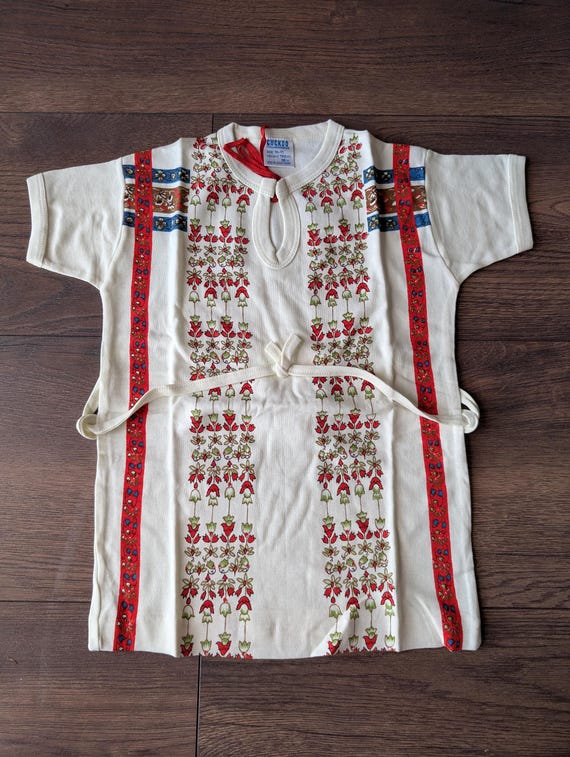 Deadstock 1960's Girls Cream/Red Patterned Top Age 10-11