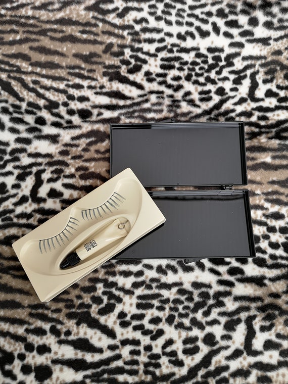Original 1970s Biba Bluebottle Lower Eyelash Set - Good Condition - Only 30 Pounds!