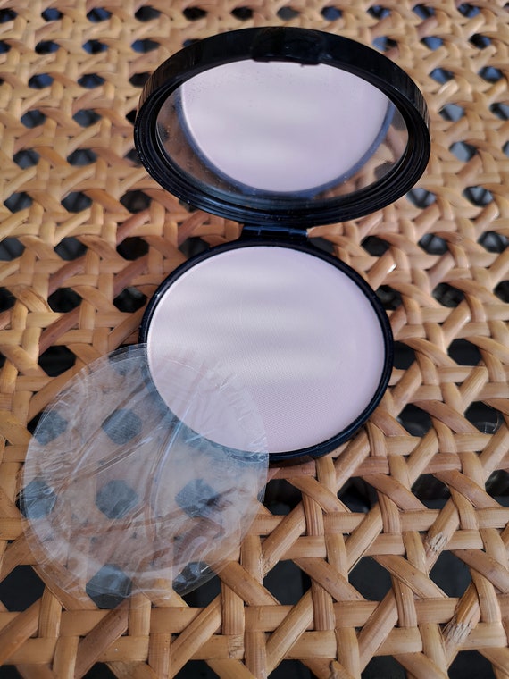 Original 1970s Biba Large Pressed Powder Medium Beige - Great Condition - Only 35 Pounds!