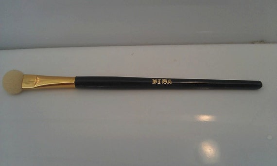 Original 1970s Biba Small Foam Tipped Makeup Brush - Great Condition Part Of Bankrupt Stock - Only 2 pounds!