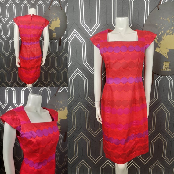 Original 1960's Bold Circles Wiggle Dress - Good Condition - Only 45 Pounds!