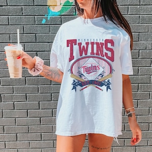 Minnesota twins women's shirts store