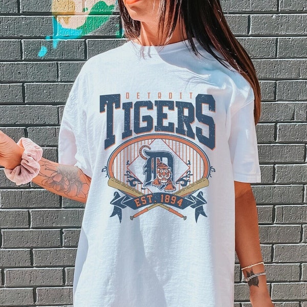 Vintage Detroit Tigers EST 1894 Shirt, Detroit Tigers Shirt, Detroit Baseball Shirt, Unisex T-shirt Sweatshirt Hoodie