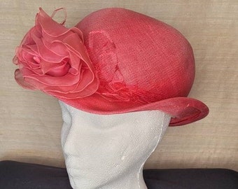 1950s Myrtie M Hayes Pink Straw Bowler Hat w/ Silk Cabbage Rose