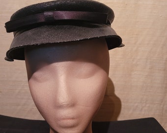1940s Vintage Black Straw Hat with Structured Brim