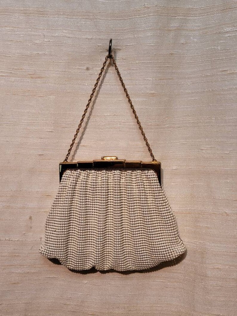 Vintage 1930s Art Deco Style Whiting & Davis White Mesh Purse image 7