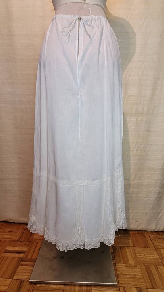 Antique Victorian / Edwardian Petticoat w/ Scallo… - image 3