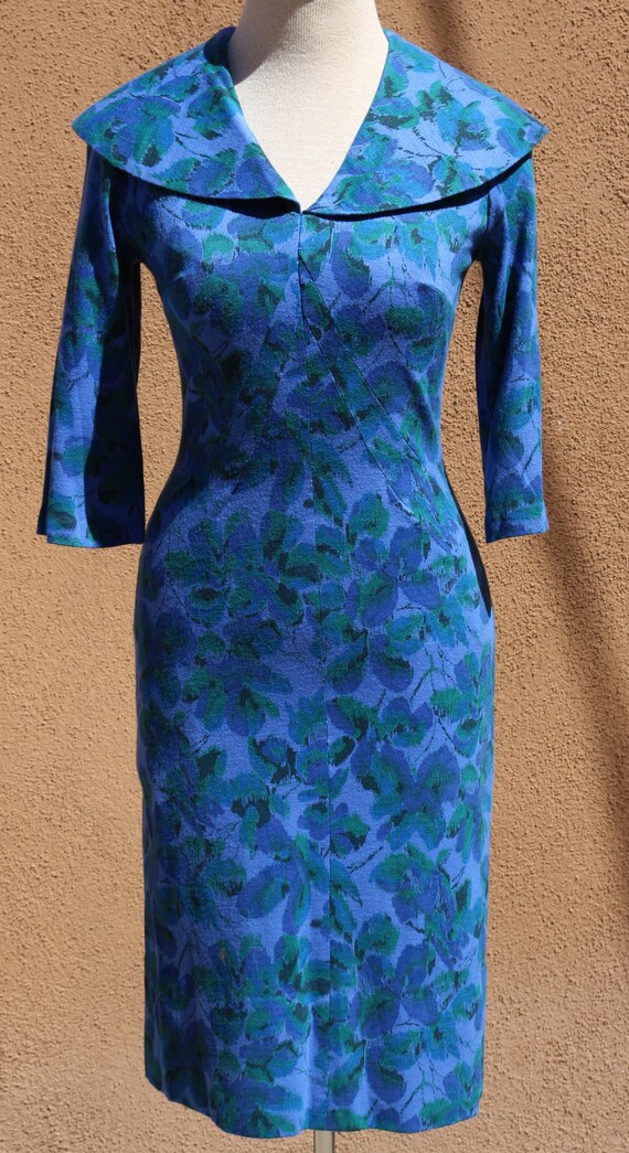 1950s shawl collar dress