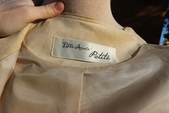 1970s Vintage Lilli Ann's Petite Beige Ultrasuede… - image 6