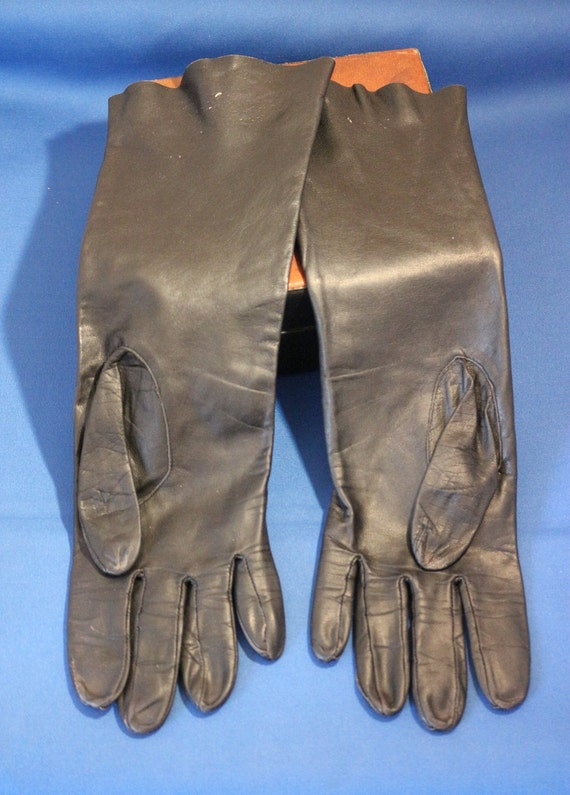 1950s Vintage Black Leather Long Gloves - image 2