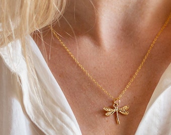 Dragonfly necklace for her, gold nature necklace, dragonfly pendant, gold charm necklace, romantic necklace, gold insect jewellery, gift