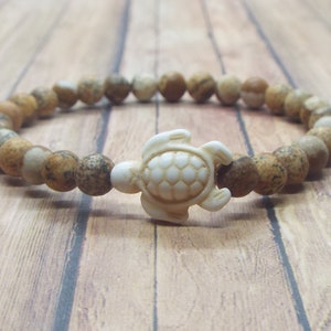 Sea Turtle Bracelet, Howlite Turtle Bracelet, Jasper Bracelet, Beach Jewelry, Ocean Bracelet, Gift for Him, Gift for Her, Stretch Bracelet