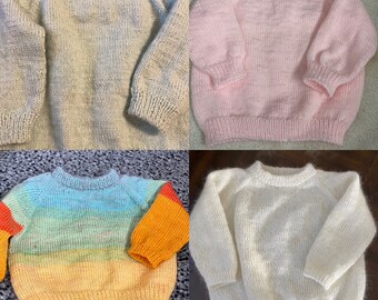 Handgestrickte Kinder Pullover Wachsen mit. Positive Leichtigkeit für längeres Leben des Kleidungsstücks.