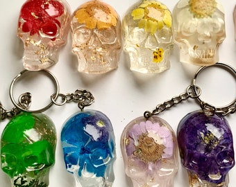 Personalized Floral Resin Skull Keychain: Real Dried preserved Flowers in resin
