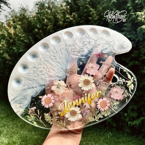 personalized paint palette, pressed flower transparent paint palette, creative Artist Gift, customised name painters palette