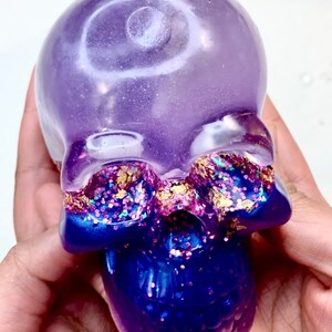 liquid core glitter skull shaker snowglobe. skull decor, Holographic Shaker Skull, fidget stim toy, magical glitter skull paperweight image 4