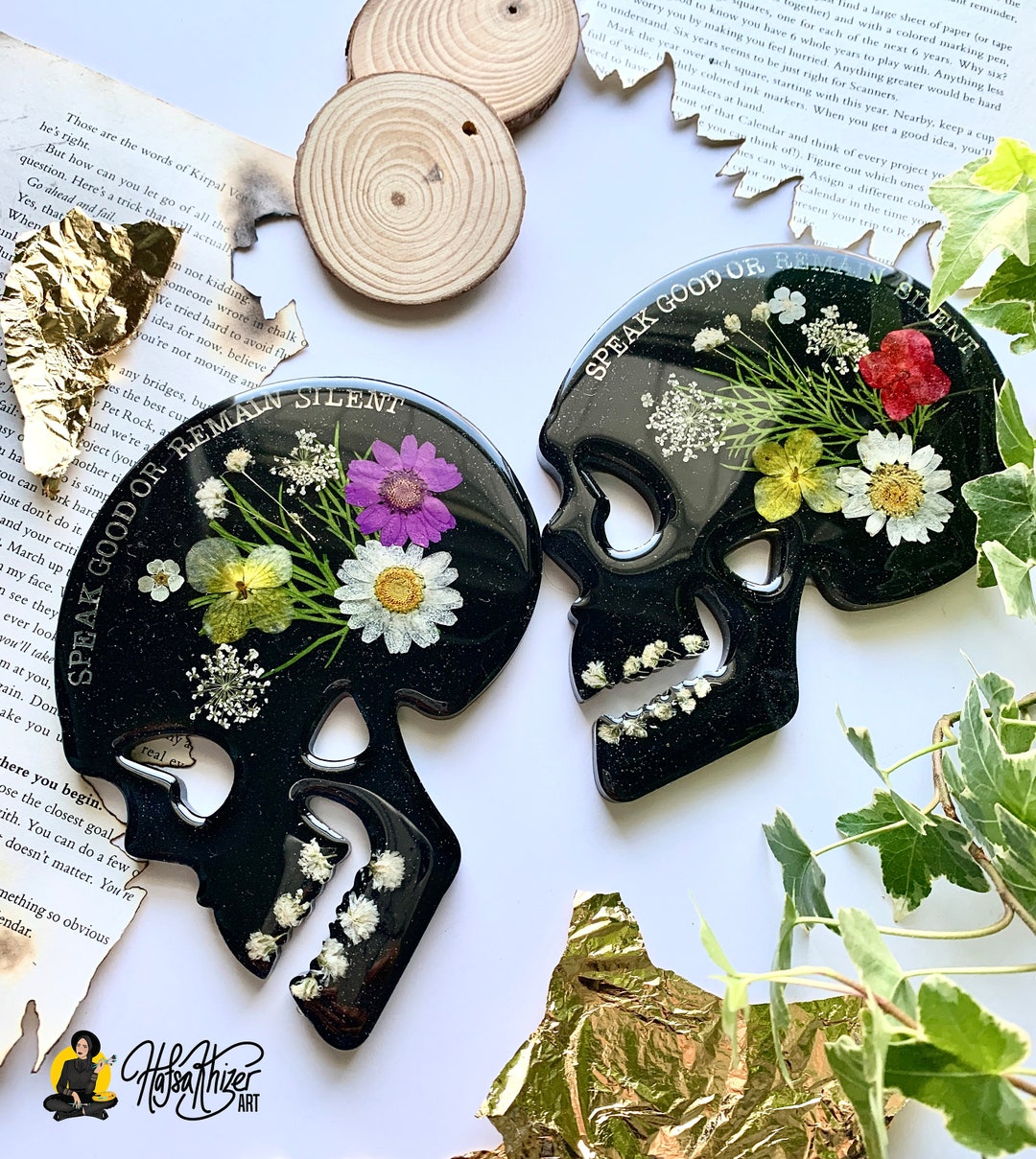 Sous-verre tête de mort en résine art islamique, fleurs séchées - Main Image