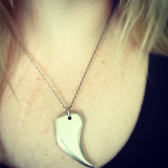 Leopard claw necklace best sale