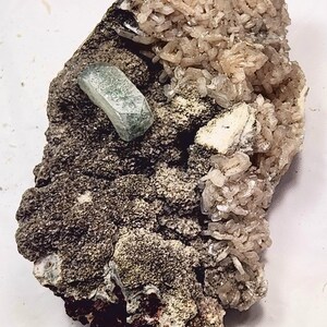 Apophyllite Crystals w Heulandite Crystal Specimen Zel5