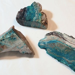 Crisocolla e malachite in Matrix 3 campioni tagliati o taglio grezzo T2