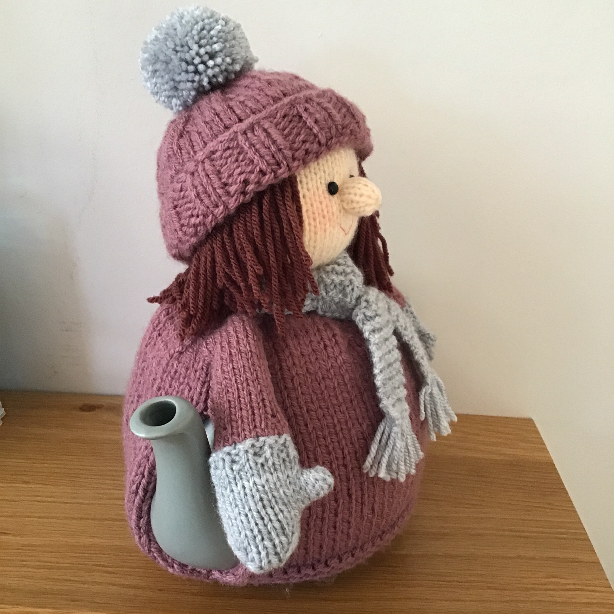 Knitted tea cosy. Miss Cosypot . To fit a 6 cup teapot. Etsy
