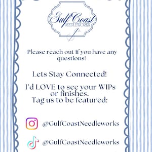Puede incluir: Una tarjeta blanca con un borde festoneado azul y un fondo a rayas. La tarjeta presenta el texto "Gulf Coast Needleworks" y las redes sociales Instagram y TikTok.