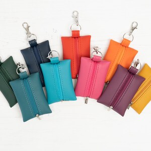 Monedero de piel: Estuche para auriculares con cremallera hecho a mano imagen 8