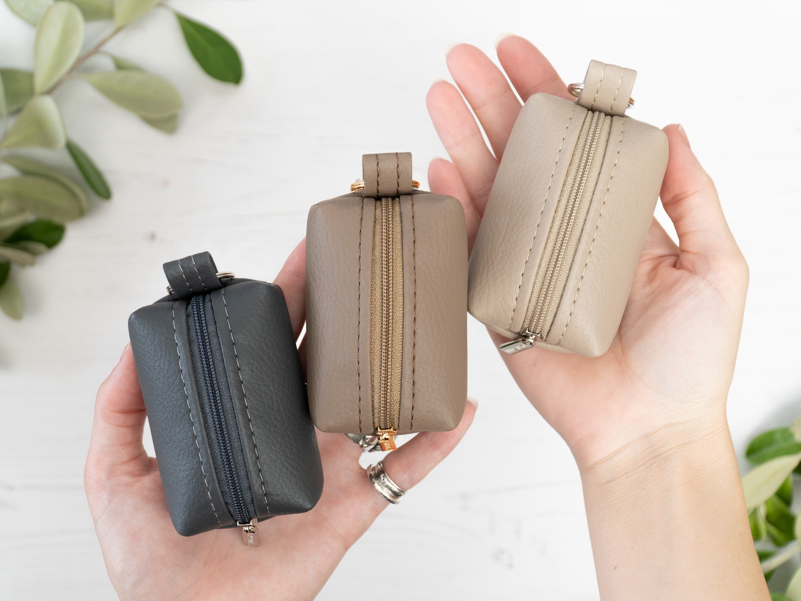 Zipper Keychain Pouch atelieryuwa.ciao.jp