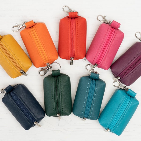 Leather Small Pouch / Boxy Keyring Coin Purse / Leather Earphone Case / Zipped Keychain Pouch / Leather Gifts / Change Holder / Tampon Case