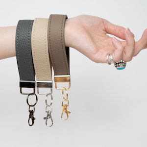 Llavero de cuero genuino para la muñeca / llavero con cordón para la muñeca / llavero de cuero unisex para profesores / cordón para credencial de identificación