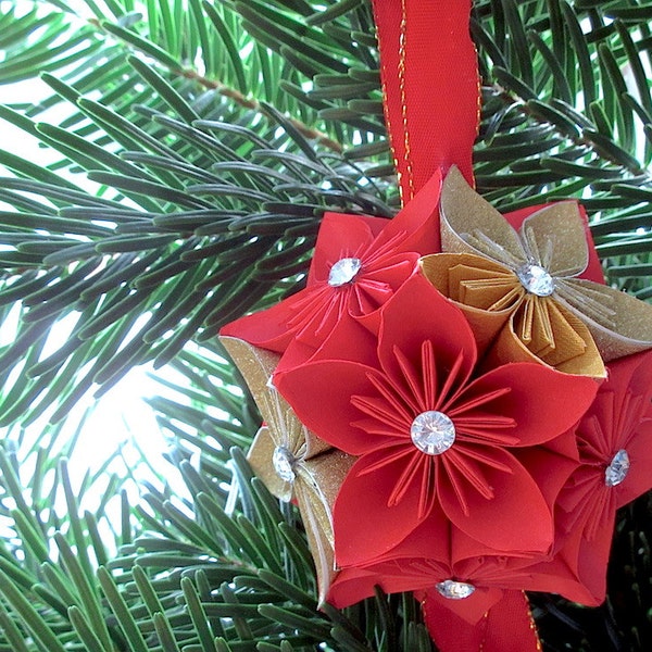 Origami Weihnachtsschmuck // Floral Kusudama // Papier Blumenkugel // Papier Ornament // Neujahrsdekoration // Geometrisch Origami