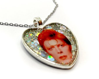Pendentif coeur David Bowie avec chaîne