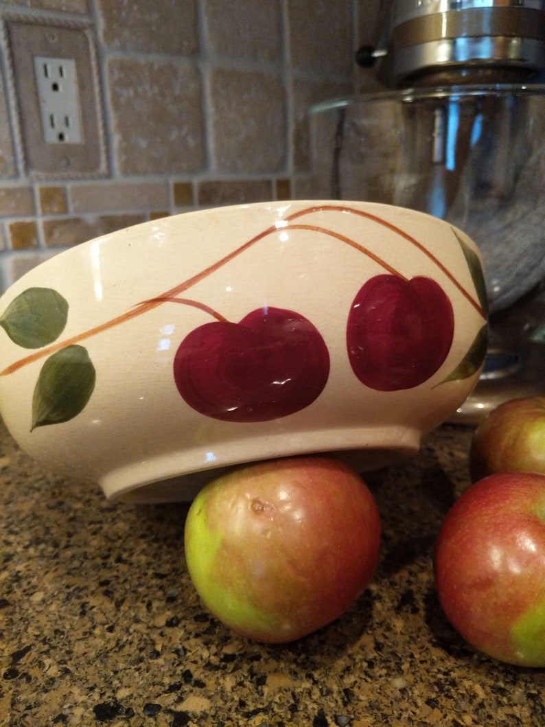 Antique Double Apple Watt Bowl U.S.A Wonderful Old Bowl!