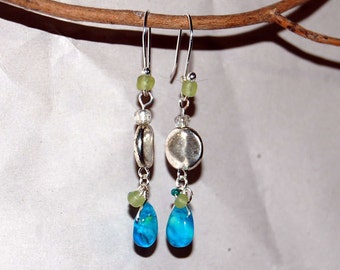 Drop earrings: Silver discs with aqua glass teardrops