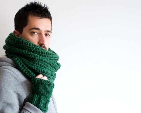 bottle green scarf and gloves