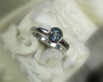 Aquamarine 14K Gold Ring, Solitaire, March Birthstone, Bezel Set Faceted Gemstone