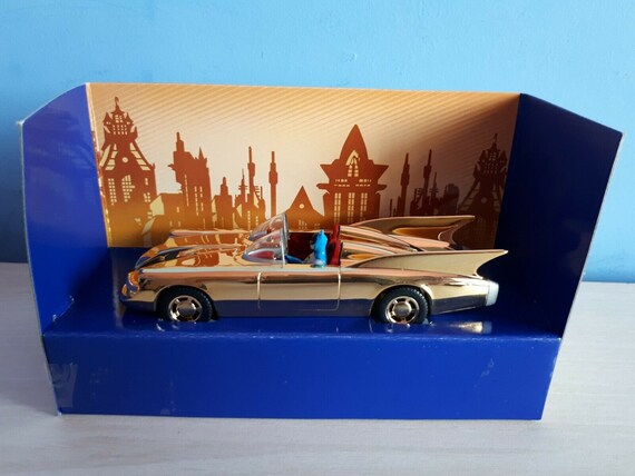 Batman 1960's Corgi Gold Batmobile 1:43rd SCALE DIE-CAST 2005 #434