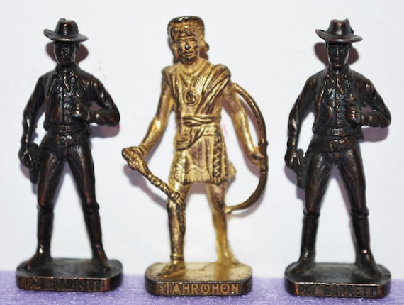 kinder surprise metal soldiers