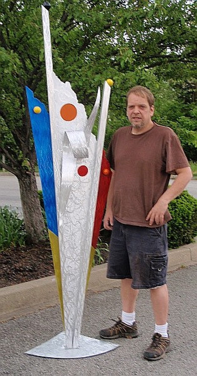 Contemporary 7ft outdoor comtemporary sculpture by artist Tony Viscardi image 4